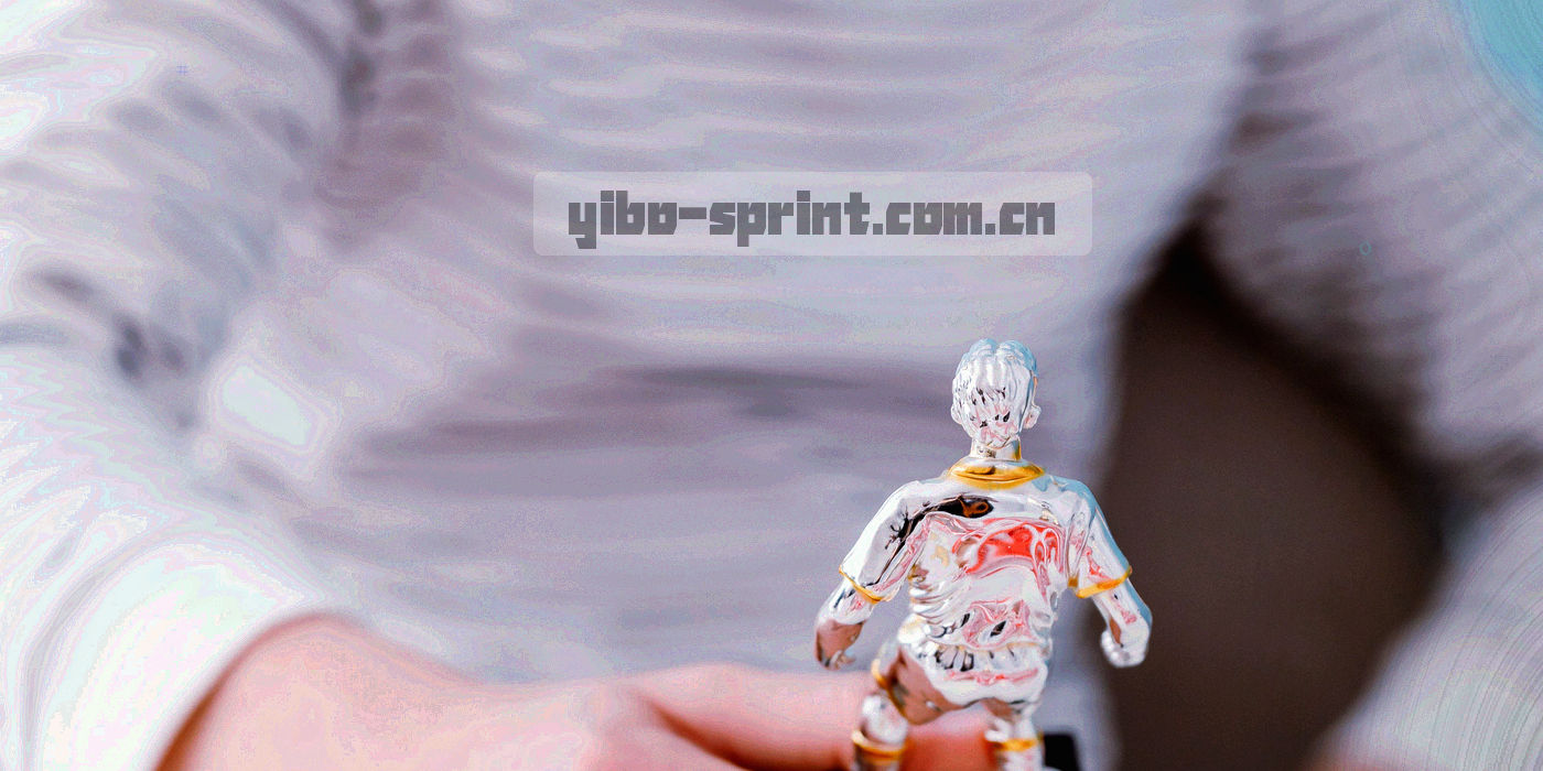 横向排布的轮次条带与状态标签示意图，等宽数字标出每一轮的比赛日